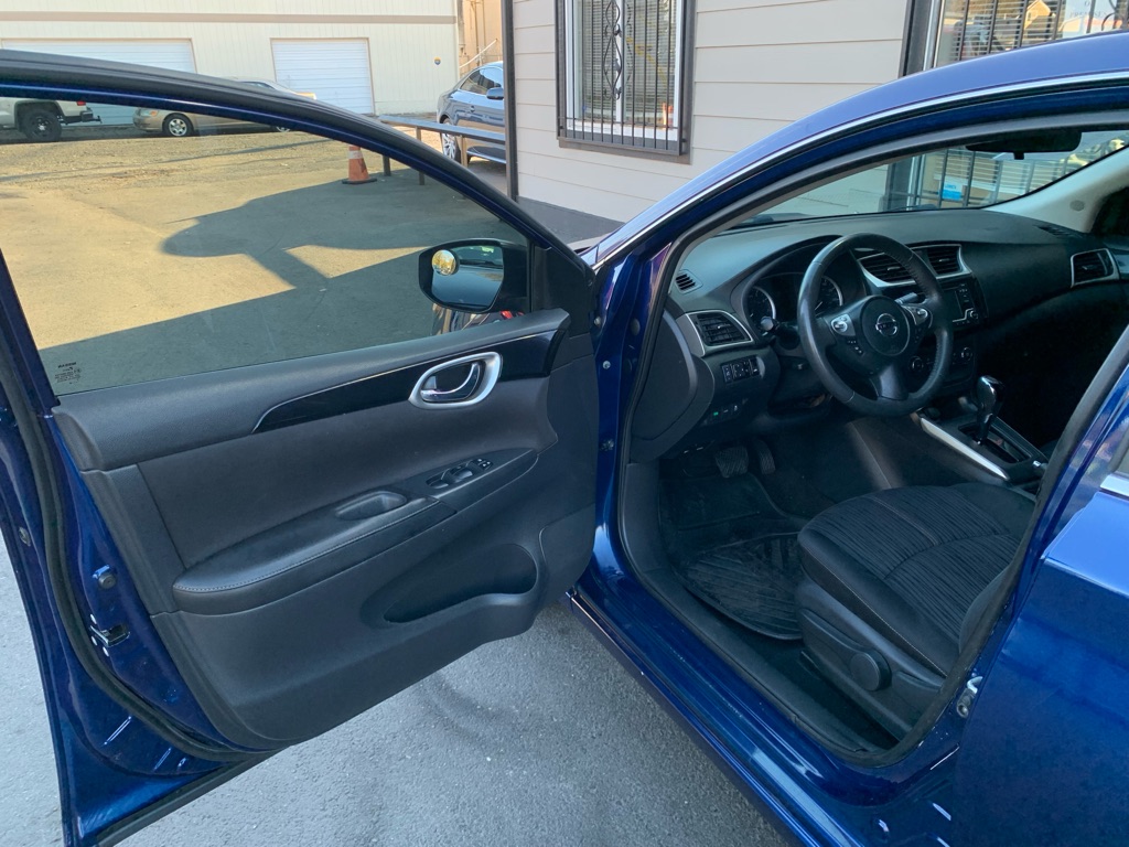 Photo 10 of this NISSAN SENTRA
