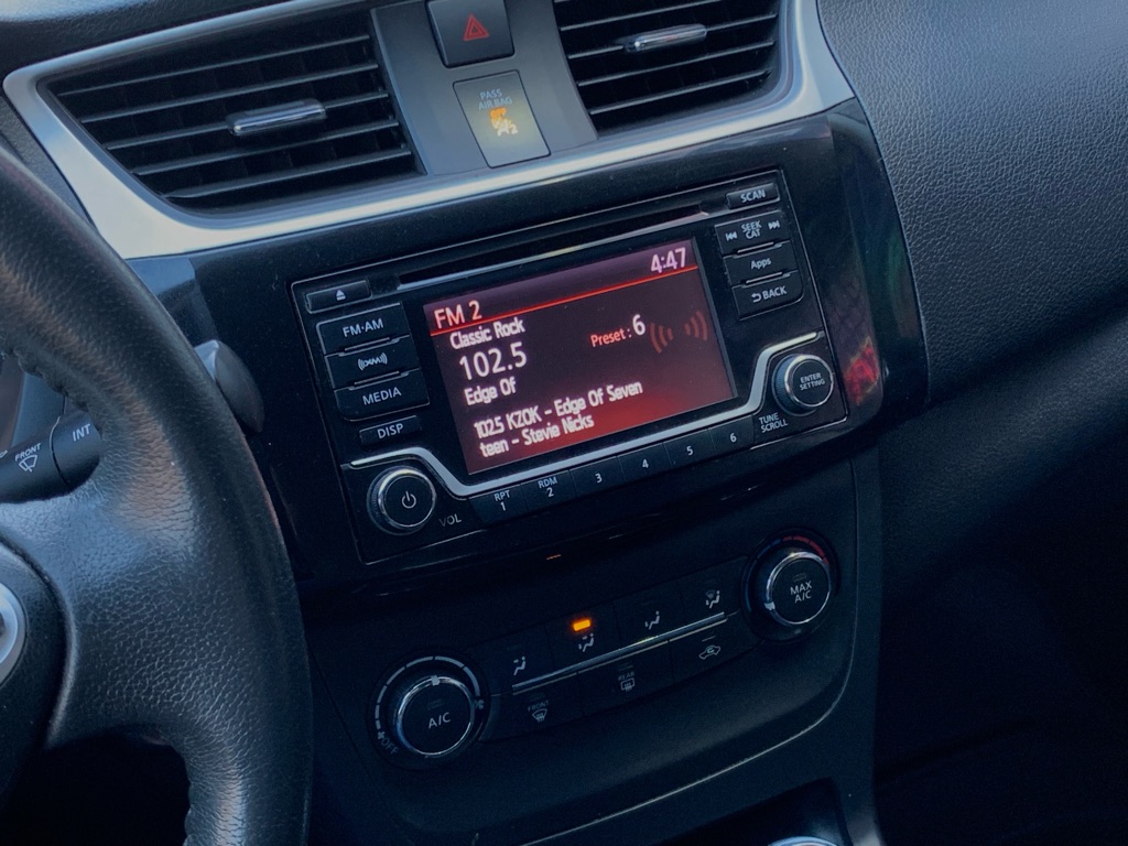 Photo 18 of this NISSAN SENTRA