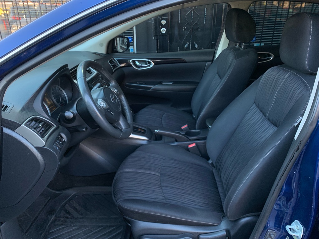 Photo 12 of this NISSAN SENTRA