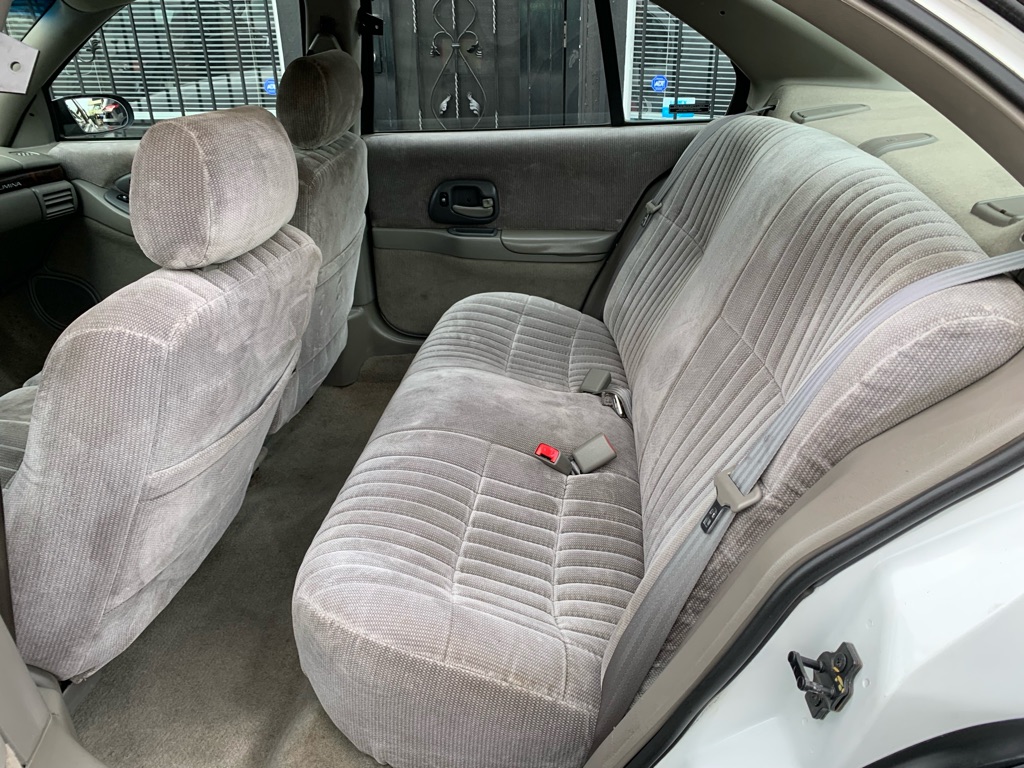 Photo 15 of this CHEVROLET LUMINA
