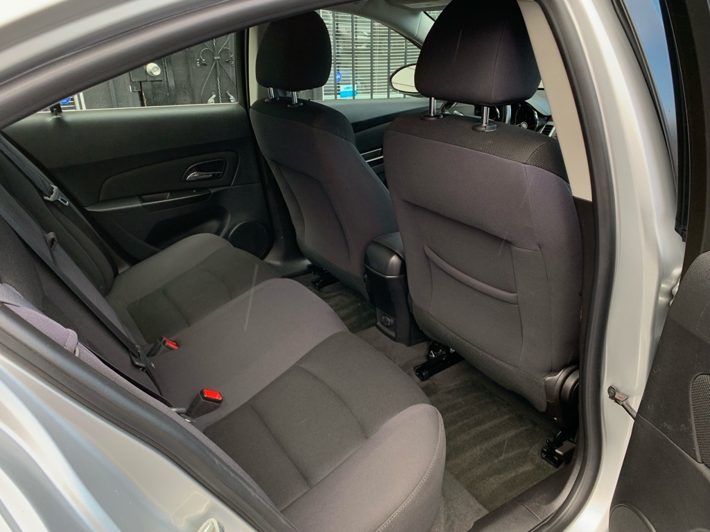 Photo 21 of this CHEVROLET CRUZE