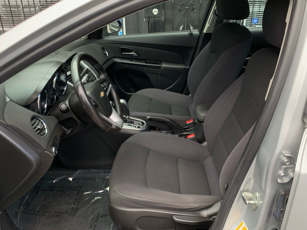 Photo 12 of this CHEVROLET CRUZE