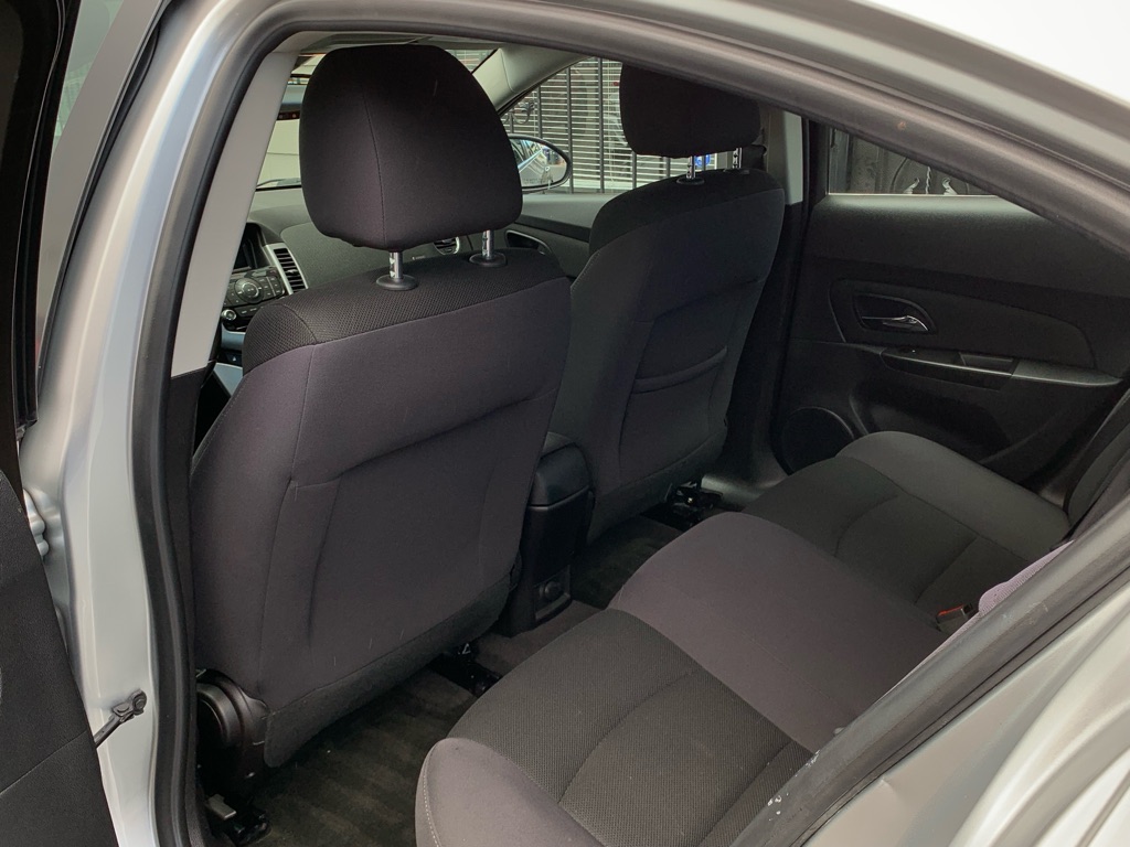 Photo 14 of this CHEVROLET CRUZE