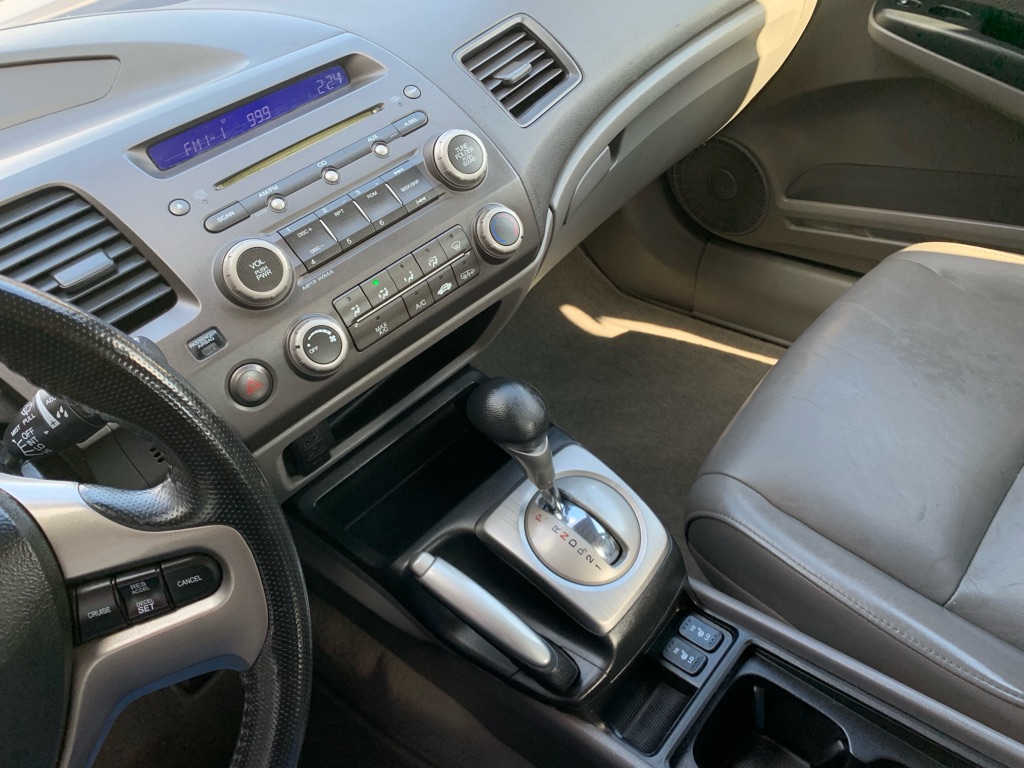 Photo 18 of this HONDA CIVIC
