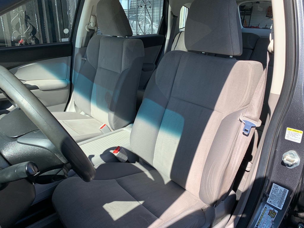 Photo 13 of this HONDA CR-V