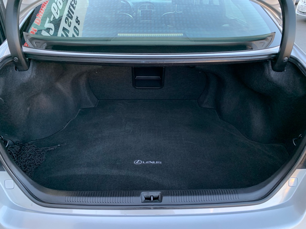 Photo 6 of this LEXUS ES