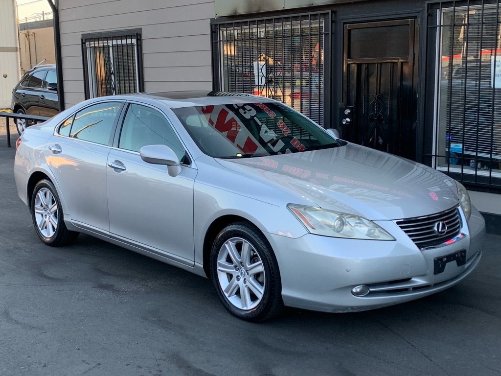 Photo 9 of this LEXUS ES