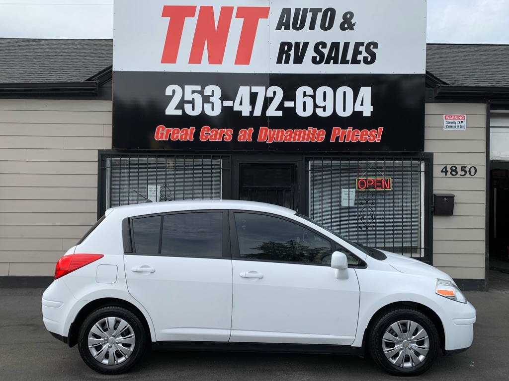Photo 8 of this NISSAN VERSA