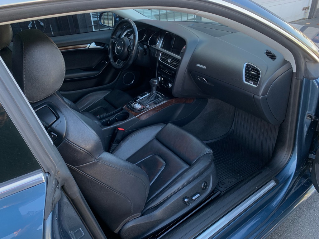 Photo 25 of this AUDI A5