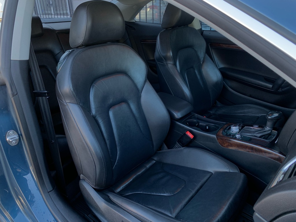 Photo 26 of this AUDI A5
