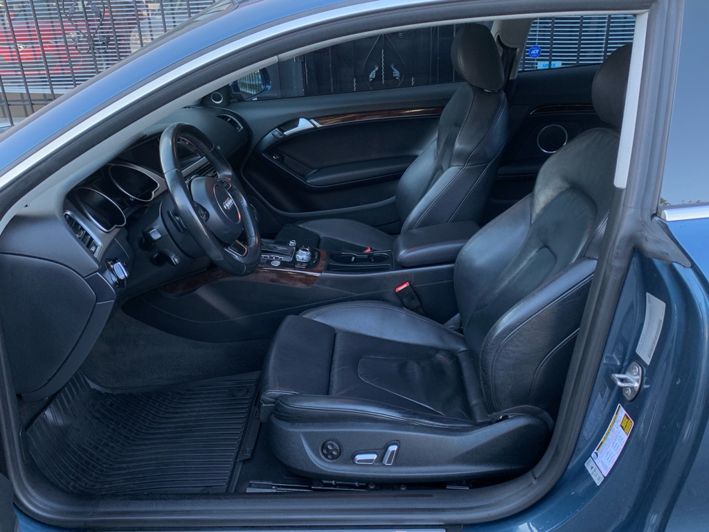 Photo 12 of this AUDI A5