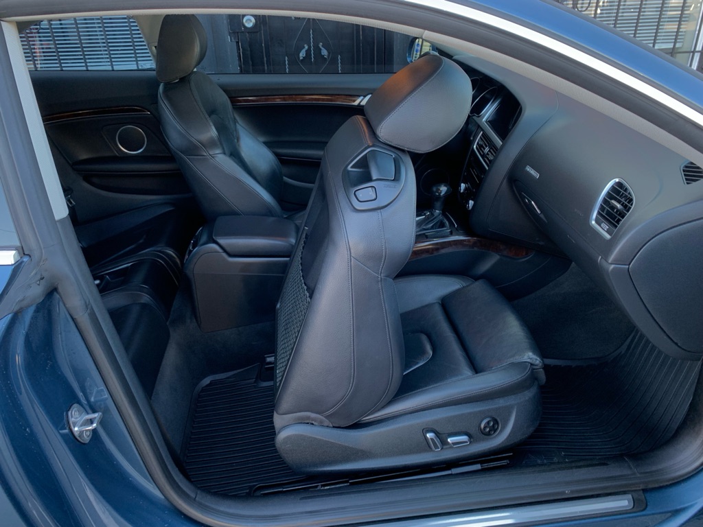 Photo 27 of this AUDI A5