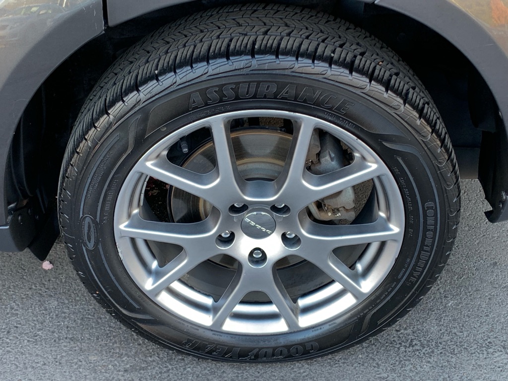 Photo 33 of this DODGE JOURNEY