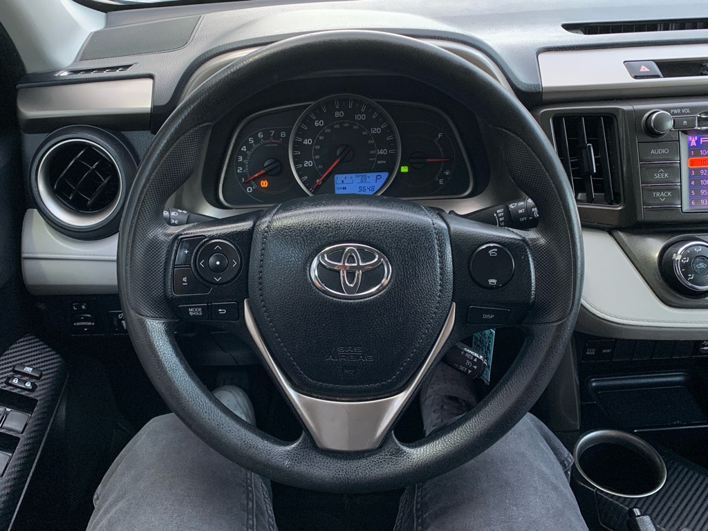 Photo 17 of this TOYOTA RAV4