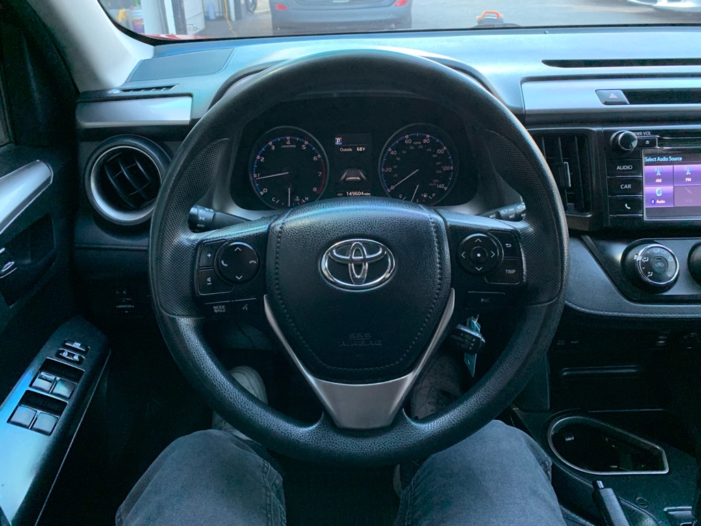 Photo 17 of this TOYOTA RAV4