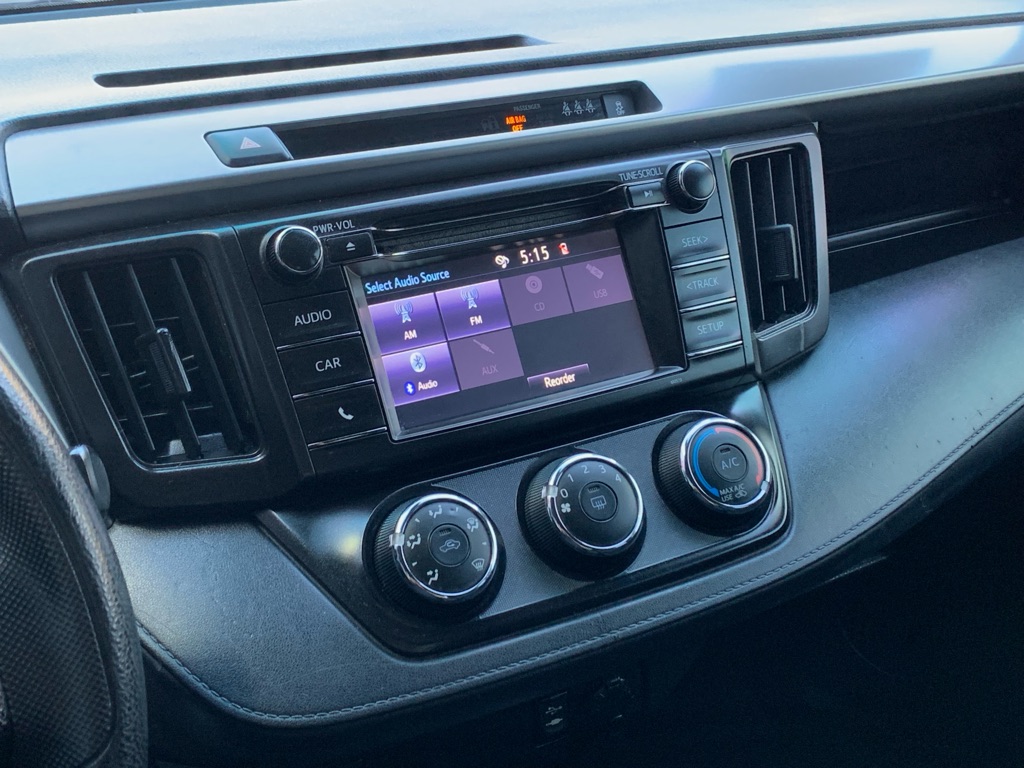 Photo 18 of this TOYOTA RAV4