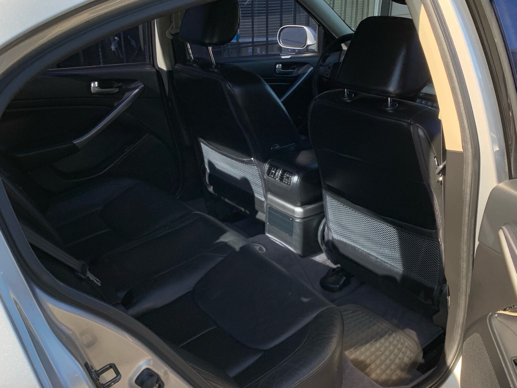 Photo 23 of this INFINITI G35