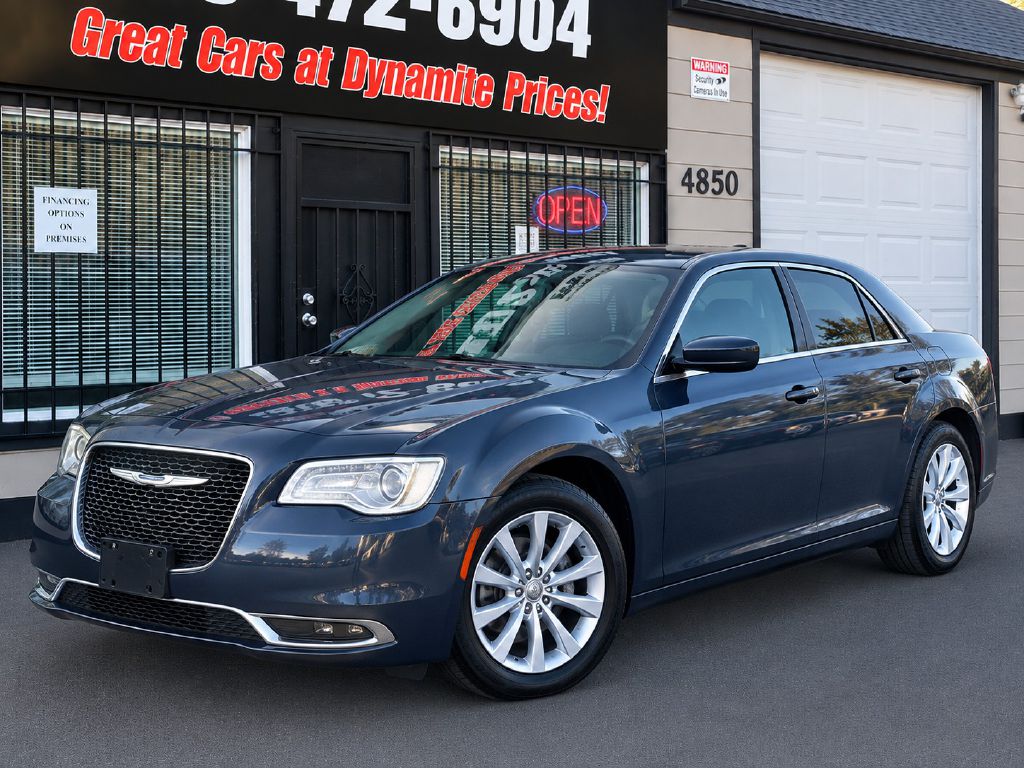 2017 CHRYSLER 300