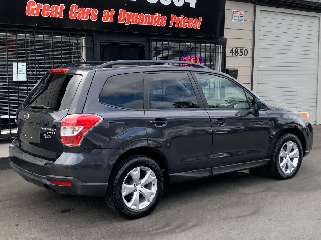 Photo 7 of this SUBARU FORESTER