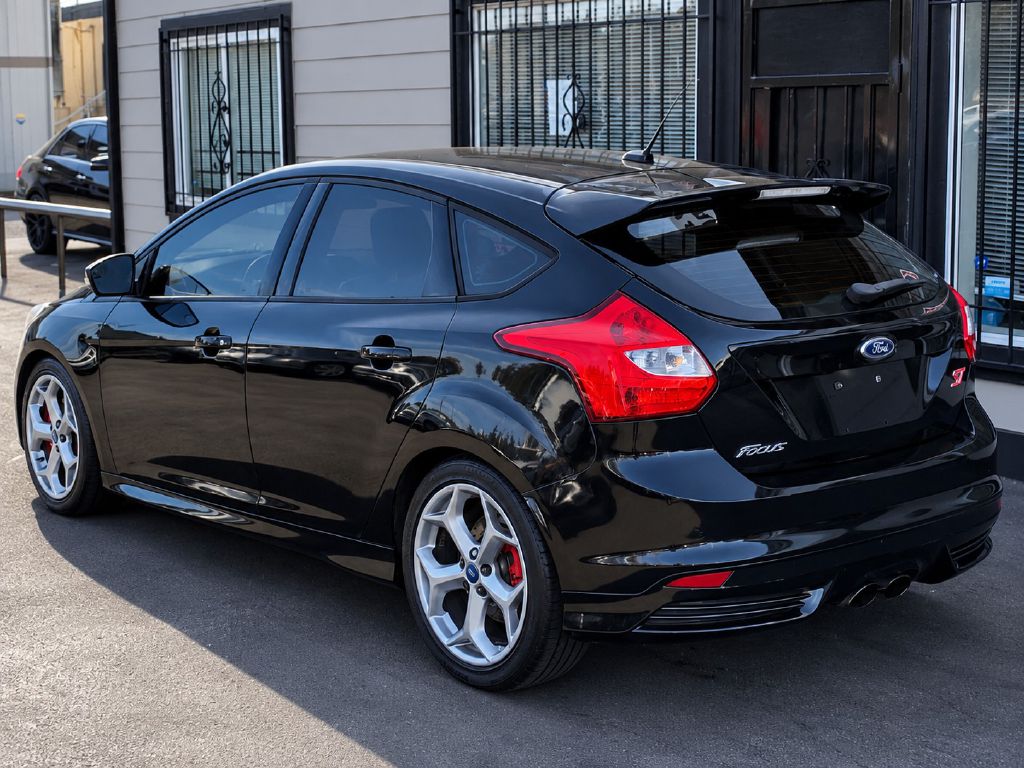 Photo 4 of this FORD FOCUS