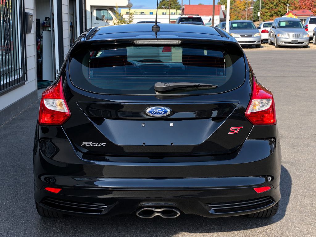 Photo 5 of this FORD FOCUS