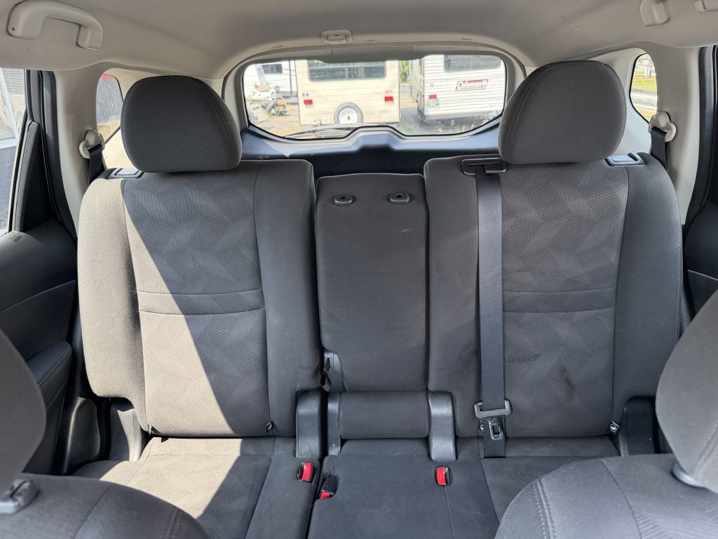 Photo 6 of this NISSAN ROGUE