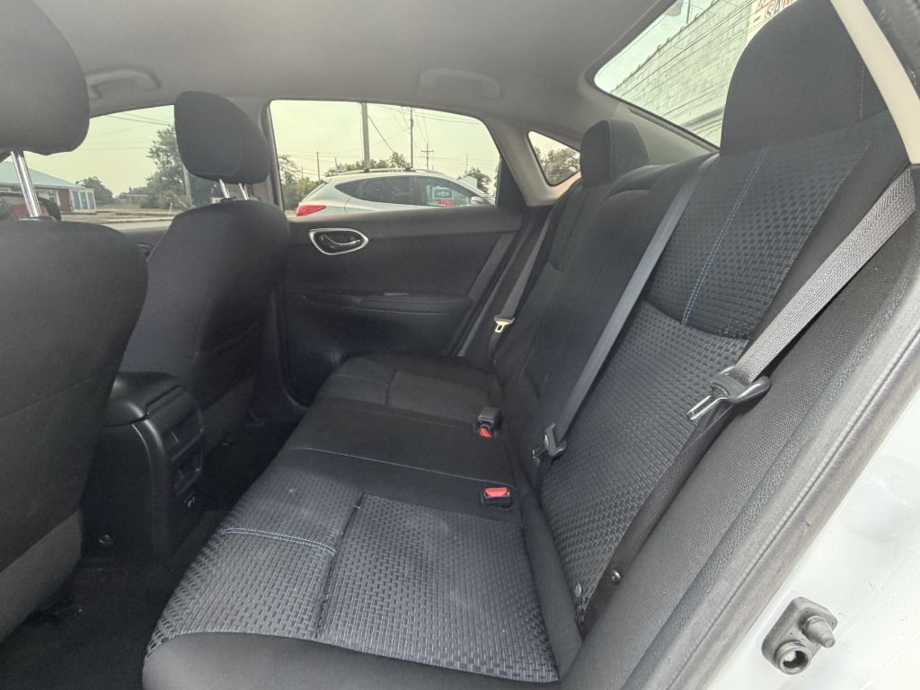 Photo 8 of this NISSAN SENTRA