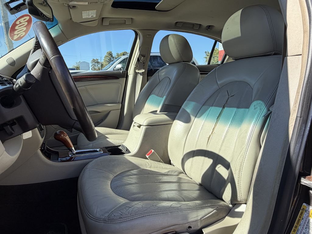 Photo 5 of this BUICK LUCERNE