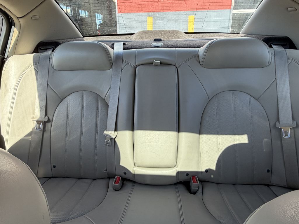 Photo 6 of this BUICK LUCERNE