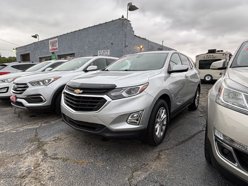 Photo 2 of this CHEVROLET EQUINOX