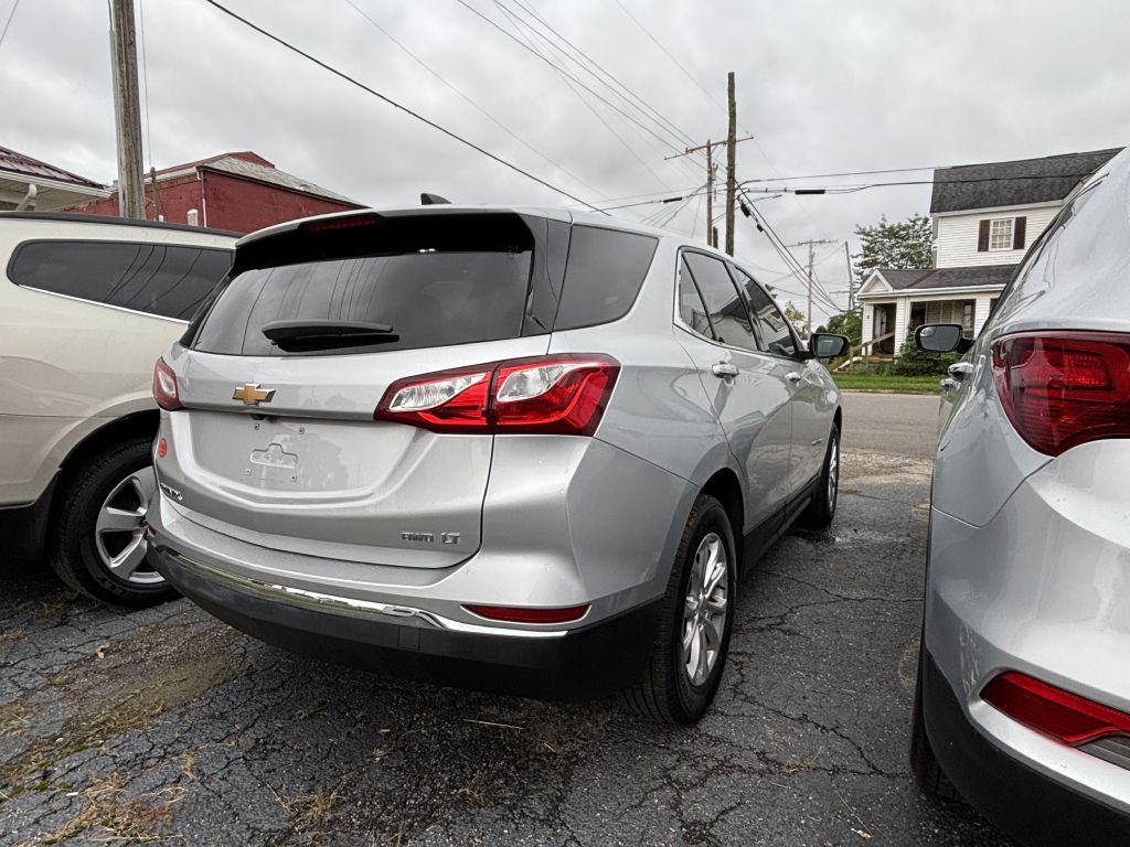 Photo 4 of this CHEVROLET TRAVERSE