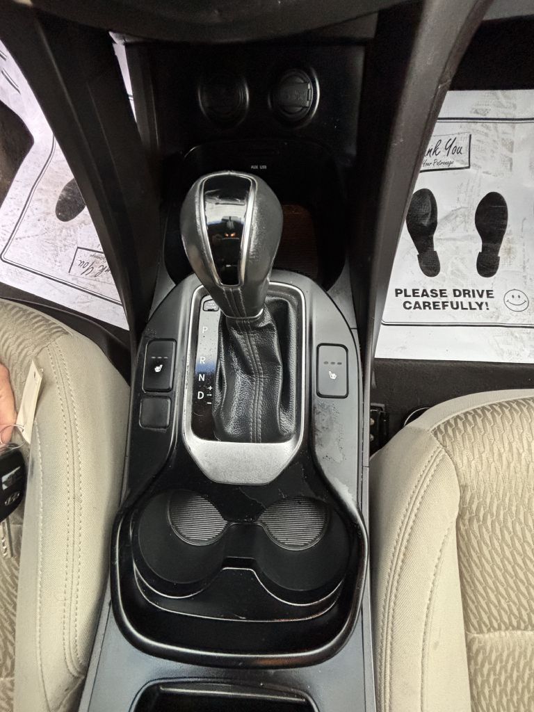 Photo 8 of this HYUNDAI SANTA FE SPORT