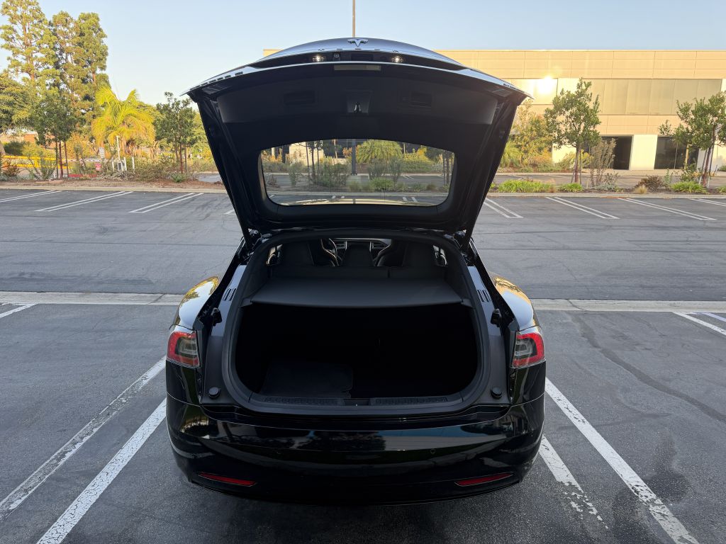 Photo 7 of this TESLA MODEL S