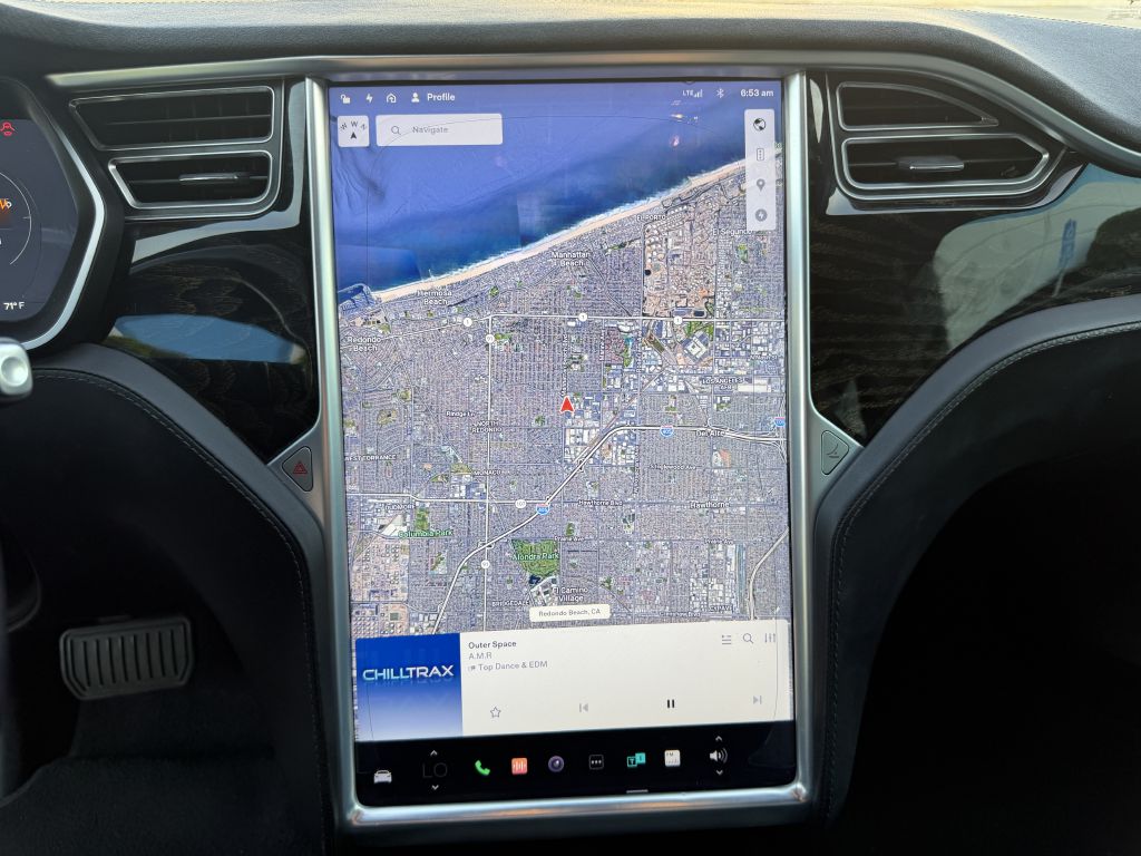 Photo 16 of this TESLA MODEL S