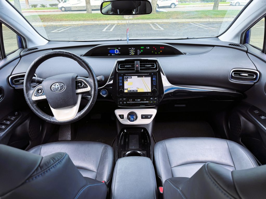 Photo 14 of this TOYOTA PRIUS
