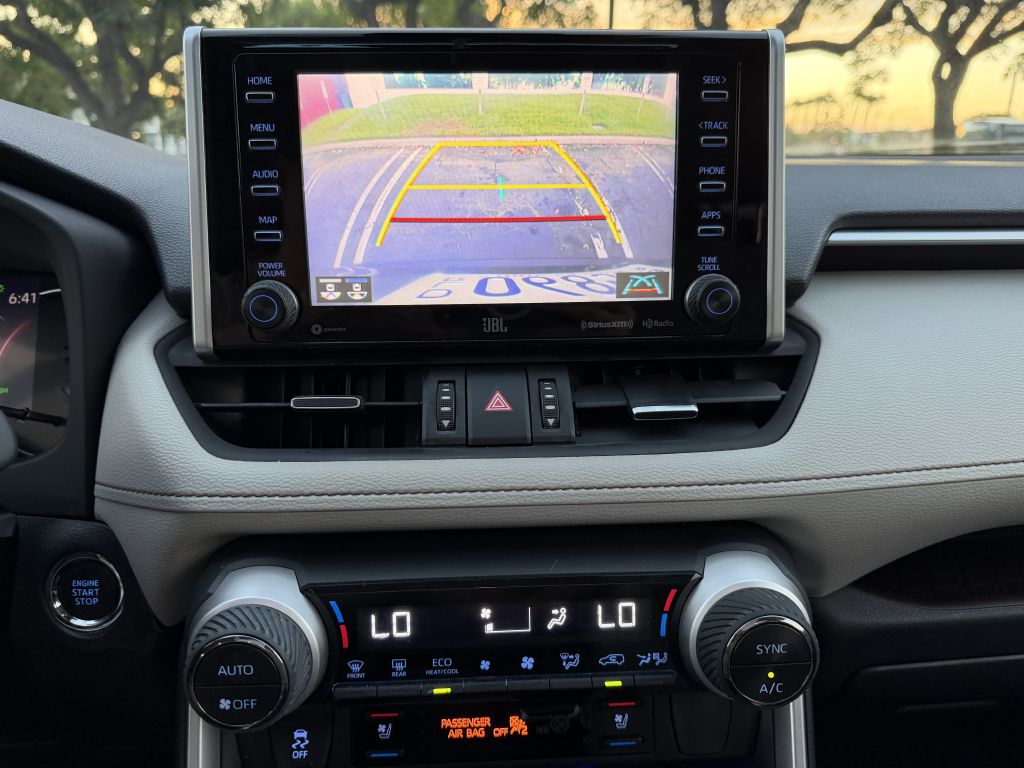 Photo 19 of this TOYOTA RAV4