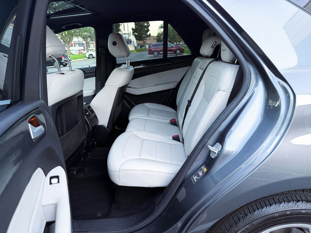 Photo 9 of this MERCEDES-BENZ GLE