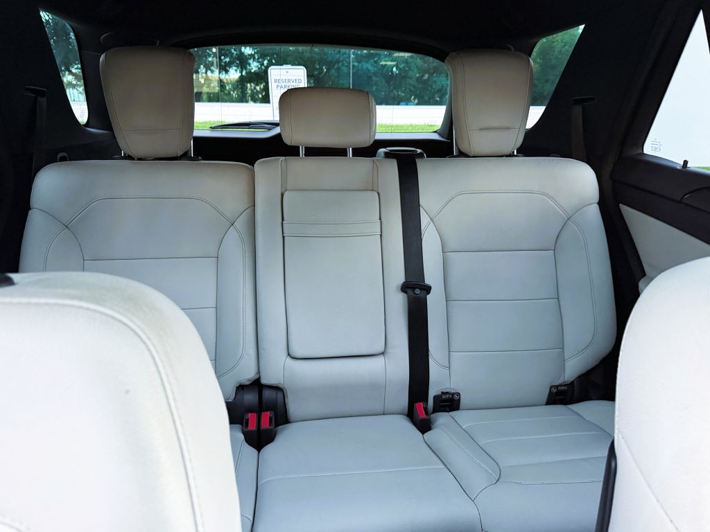 Photo 12 of this MERCEDES-BENZ GLE