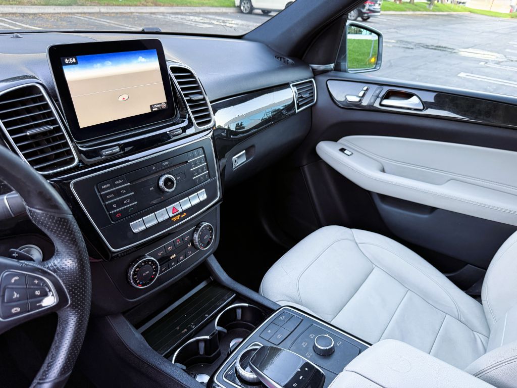 Photo 18 of this MERCEDES-BENZ GLE
