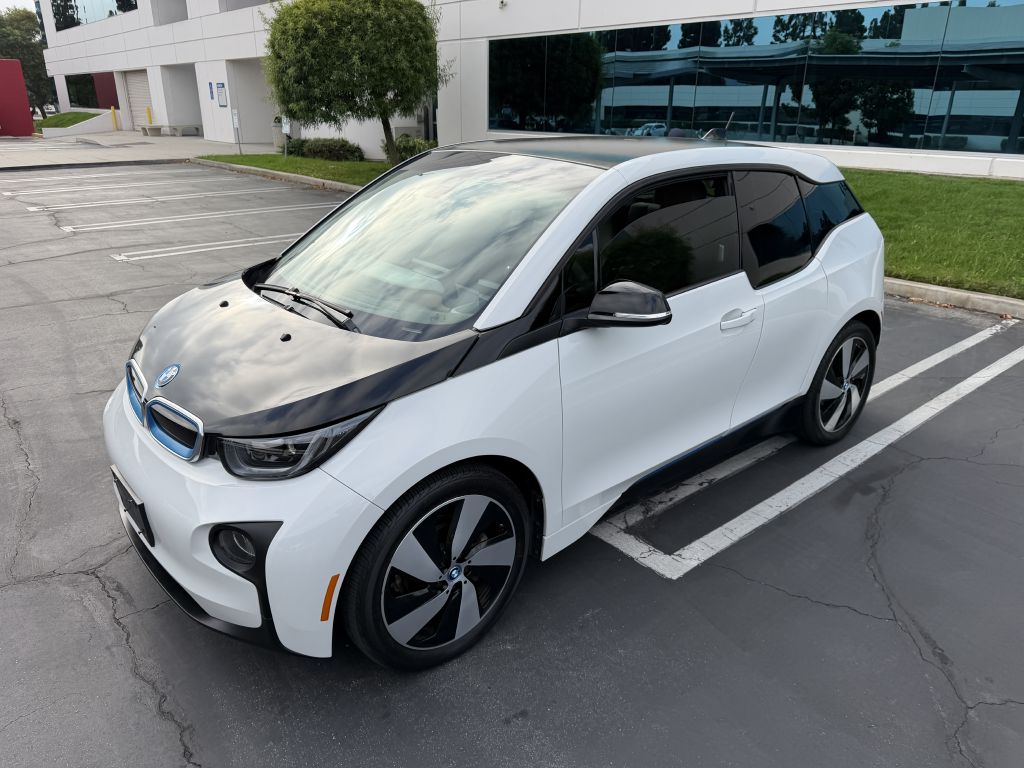 Photo 3 of this BMW I3