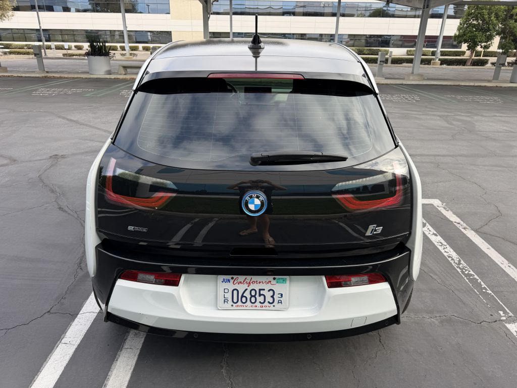 Photo 6 of this BMW I3