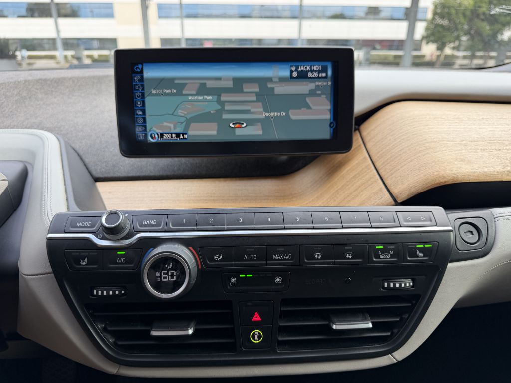 Photo 16 of this BMW I3
