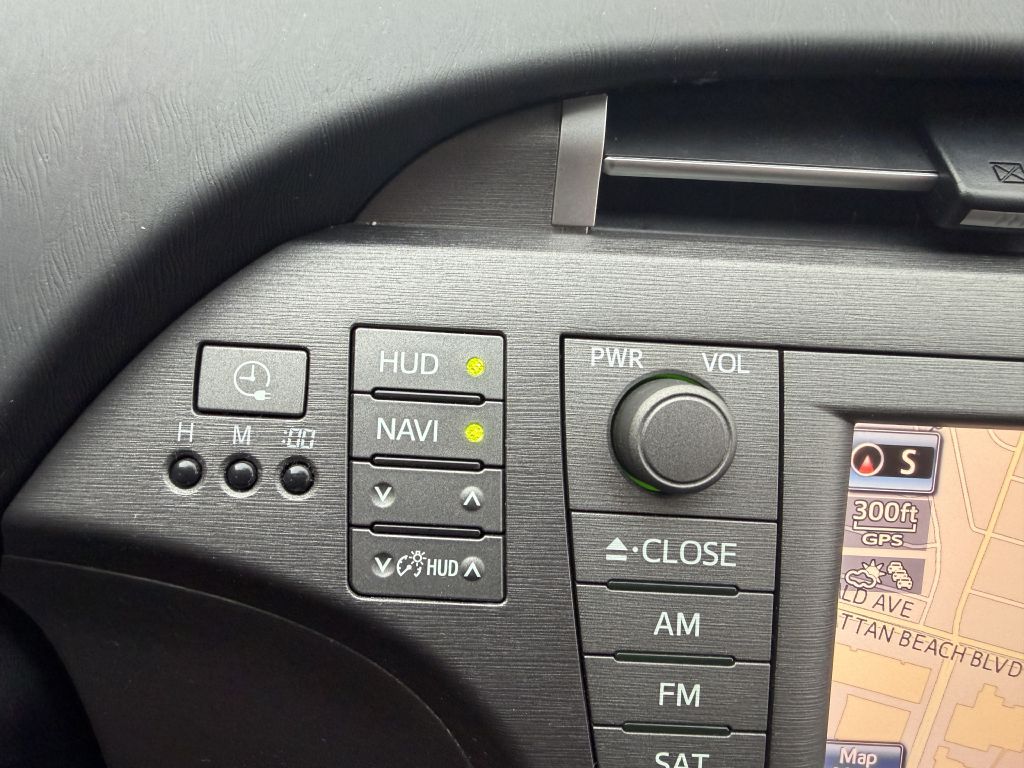 Photo 19 of this TOYOTA PRIUS PLUG-IN