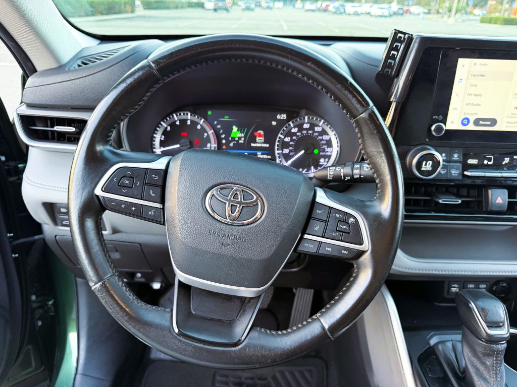 Photo 21 of this TOYOTA HIGHLANDER