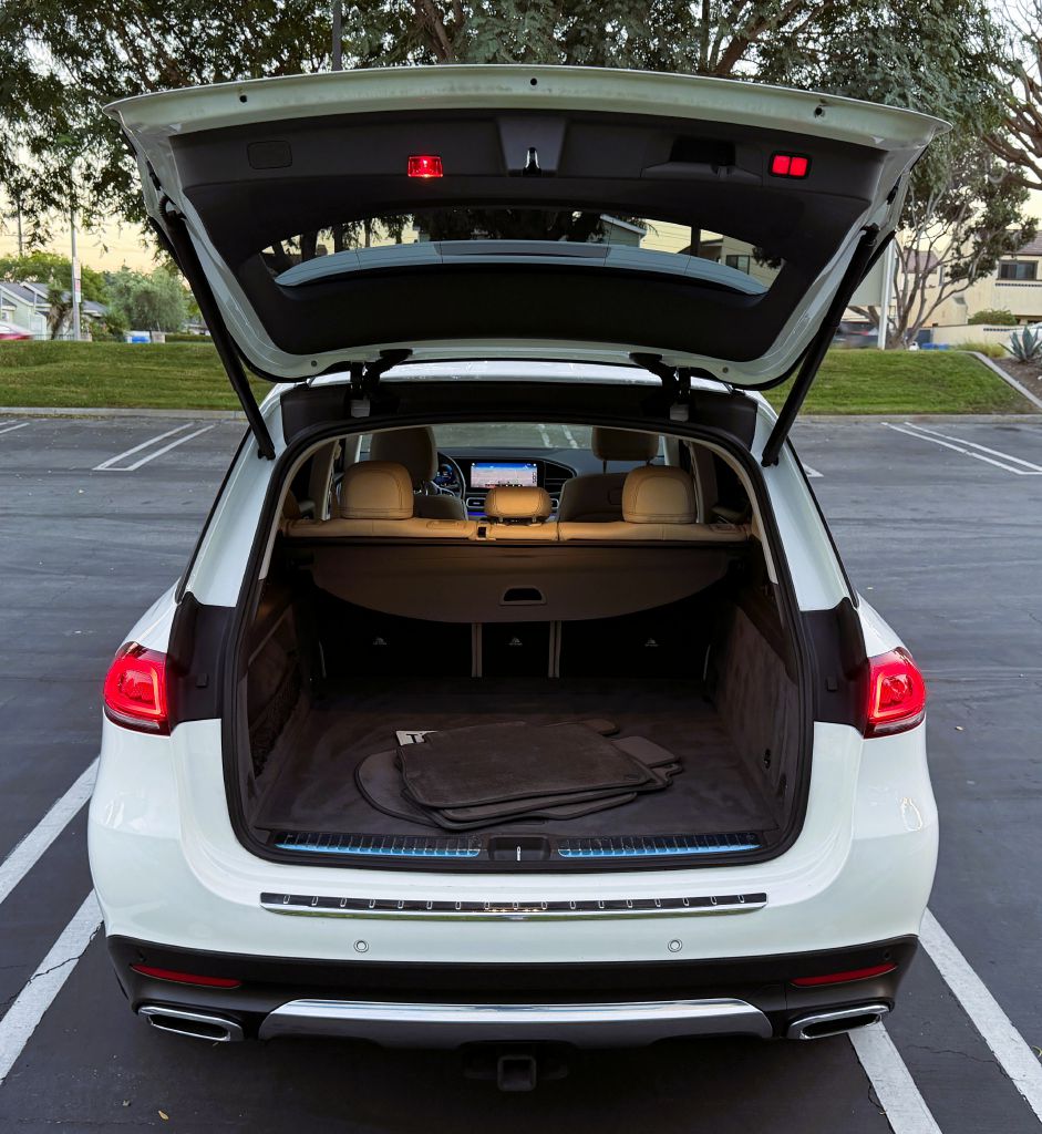 Photo 7 of this MERCEDES-BENZ GLE