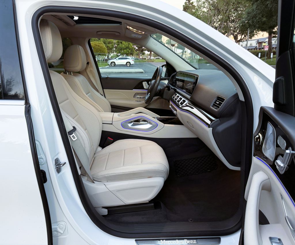Photo 14 of this MERCEDES-BENZ GLE
