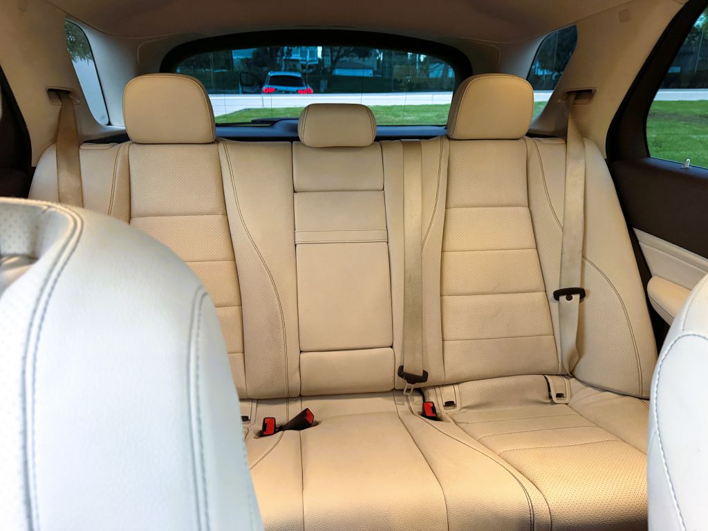Photo 15 of this MERCEDES-BENZ GLE