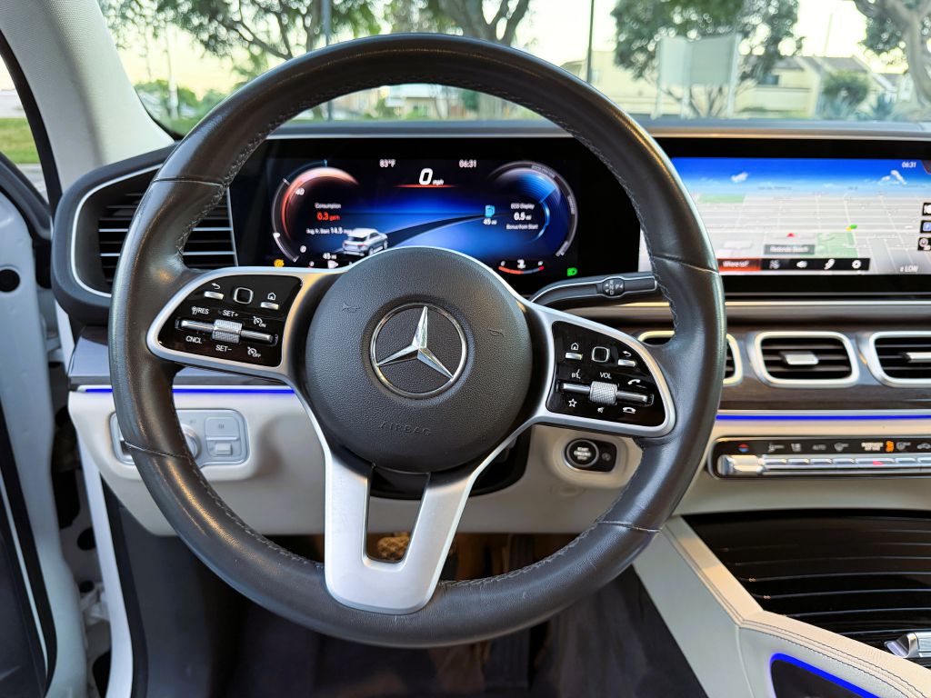 Photo 18 of this MERCEDES-BENZ GLE