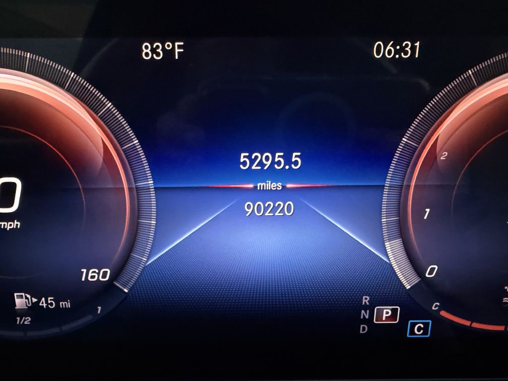 Photo 22 of this MERCEDES-BENZ GLE