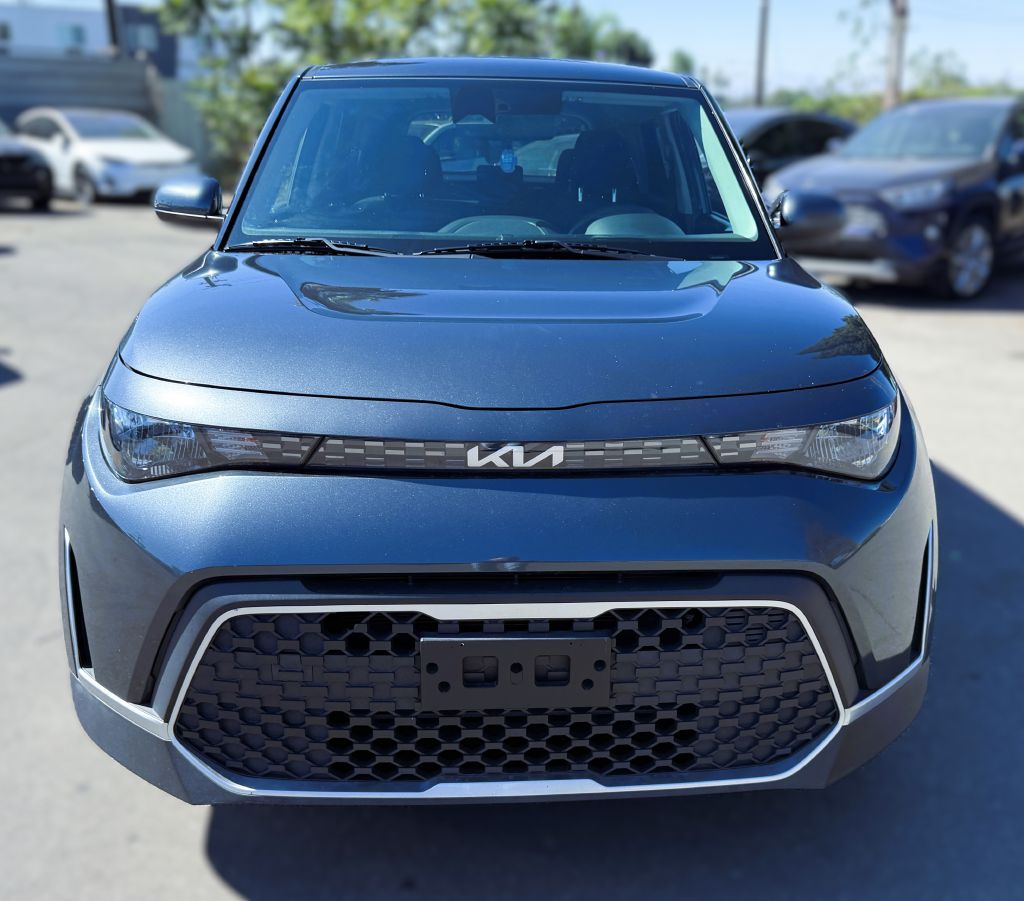 Photo 2 of this KIA SOUL